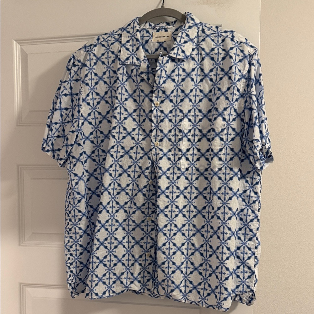 Lucky Brand Blue and White Patterned Men's Shirt